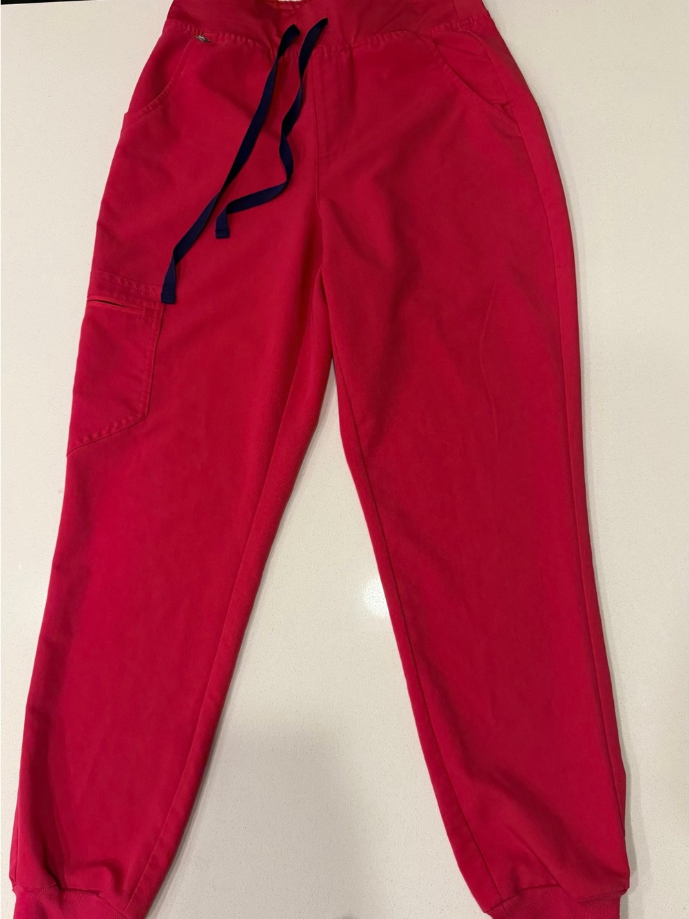 Women’s FIGS Pink Jogger Scrub Pants Small